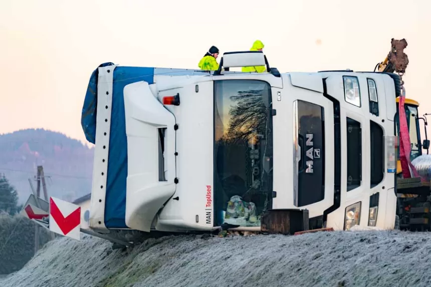 przewrocony-tir-jaslo