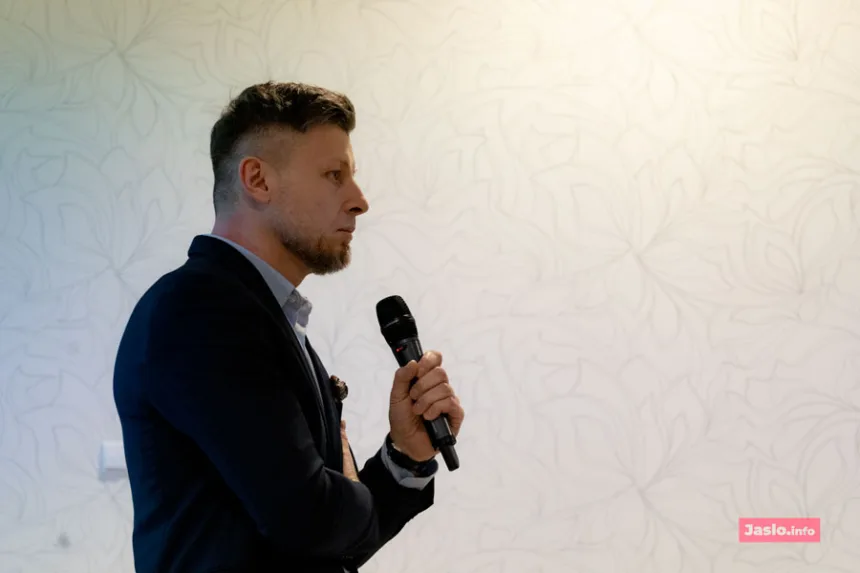 adam-kostrzab-burmistrz-jasla