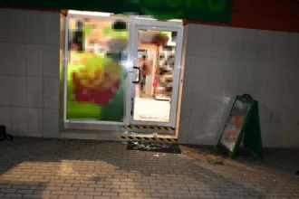 zniszczony-sklep-w-jasle